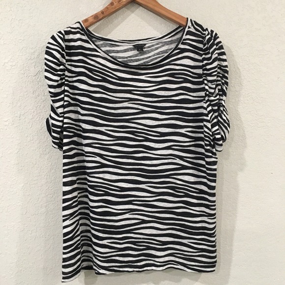 Ann Taylor XL Shirt Black 100% Linen Zebra Animal Print Knit Round‎ Neck Casual - Picture 1 of 8